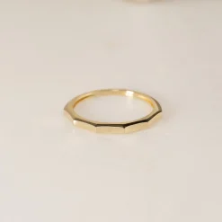 DIANA SOLID GOLD RING