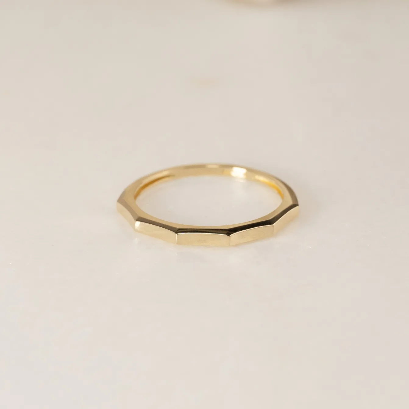 DIANA SOLID GOLD RING