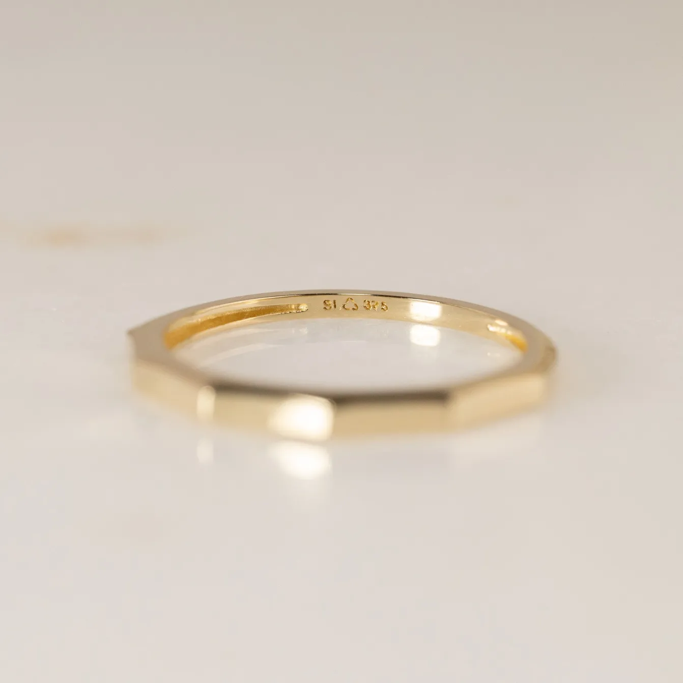 DIANA SOLID GOLD RING