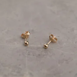 DOT SOLID GOLD STUD EARRING - 3mm - Sisi Copenhagen