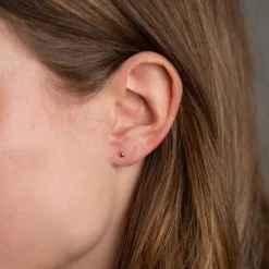 DOT SOLID GOLD STUD EARRING - 3mm - Sisi Copenhagen