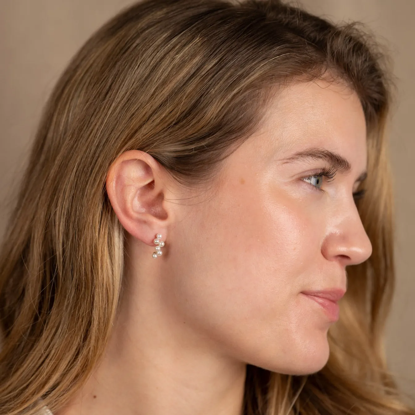 EDEN PEARL SOLID GOLD EARRING
