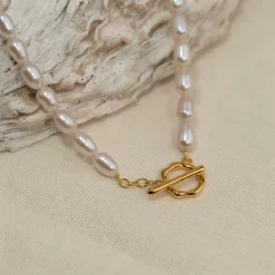 EIRA PEARL GOLDEN NECKLACE