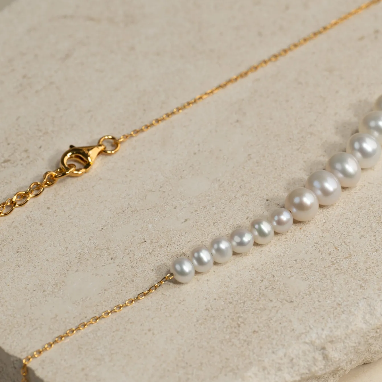 ELARA PEARL GOLDEN NECKLACE
