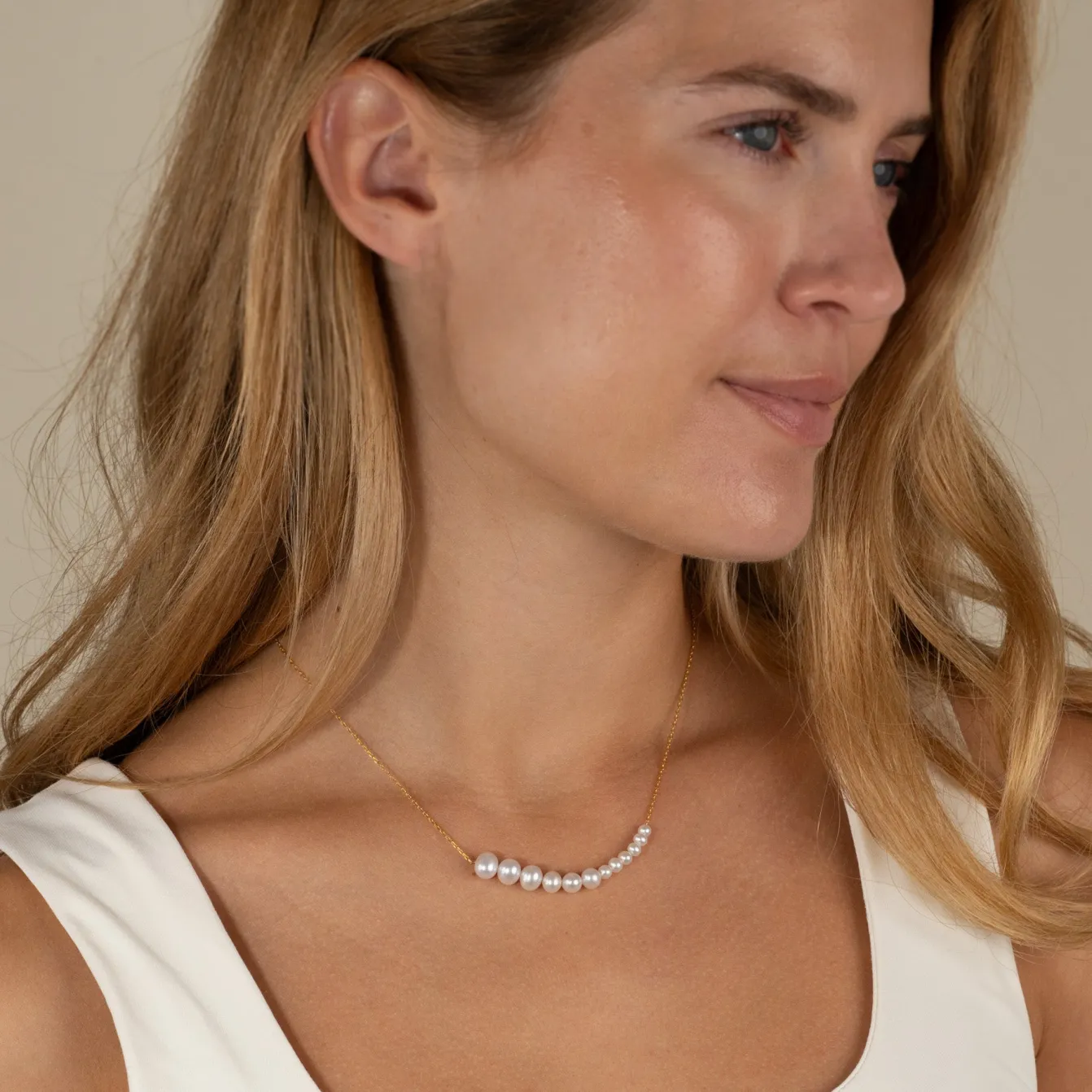ELARA PEARL GOLDEN NECKLACE