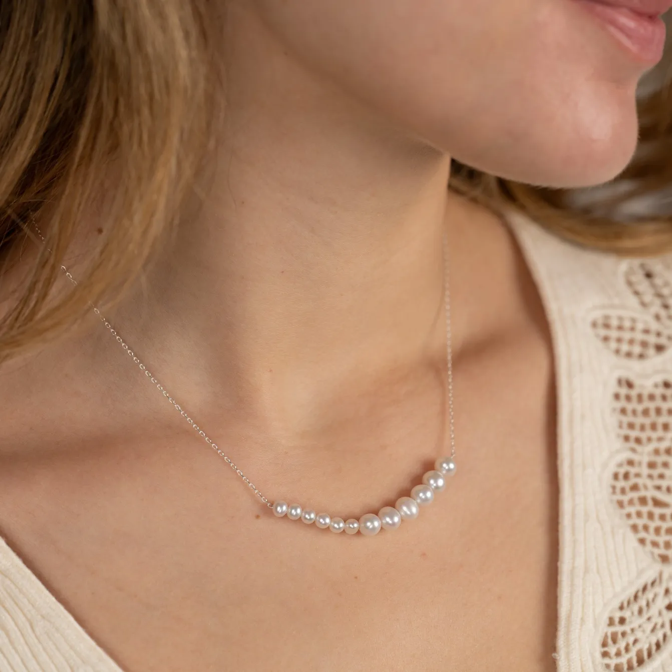 ELARA PEARL SILVER NECKLACE