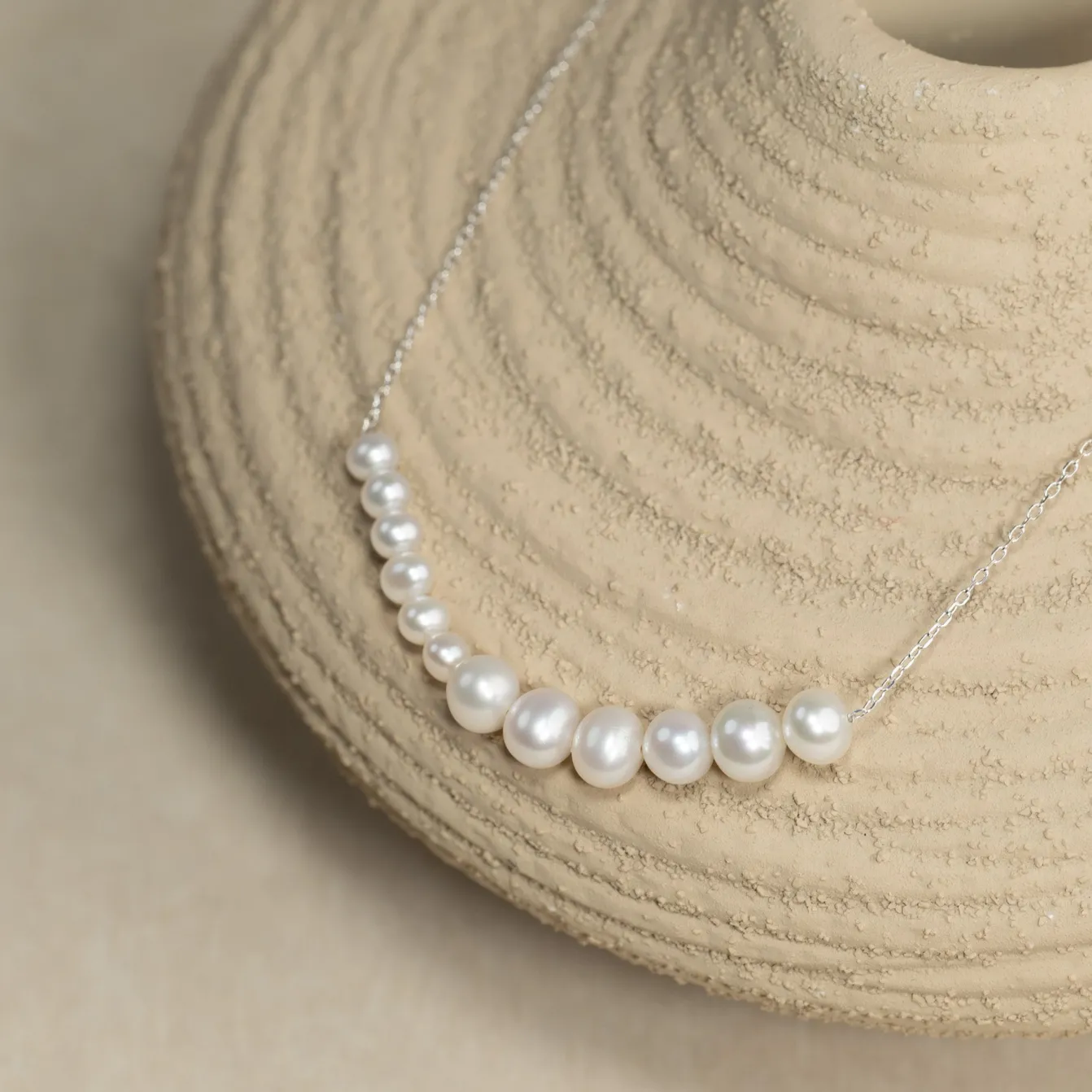 ELARA PEARL SILVER NECKLACE