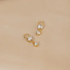 ELENOR CRYSTAL GOLDEN EARRING CHARM