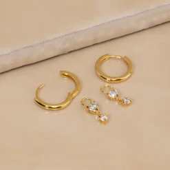 ELENOR CRYSTAL GOLDEN EARRING CHARM