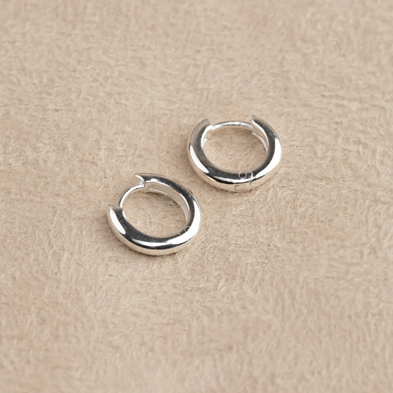 ELINA MINI SILVER CREOL EARRING - Sisi Copenhagen