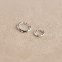 ELINA MINI SILVER CREOL EARRING - Sisi Copenhagen