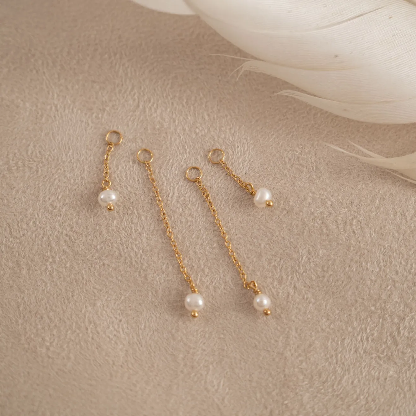 ELISA PEARL GOLDEN EARRING CHARM - Sisi Copenhagen