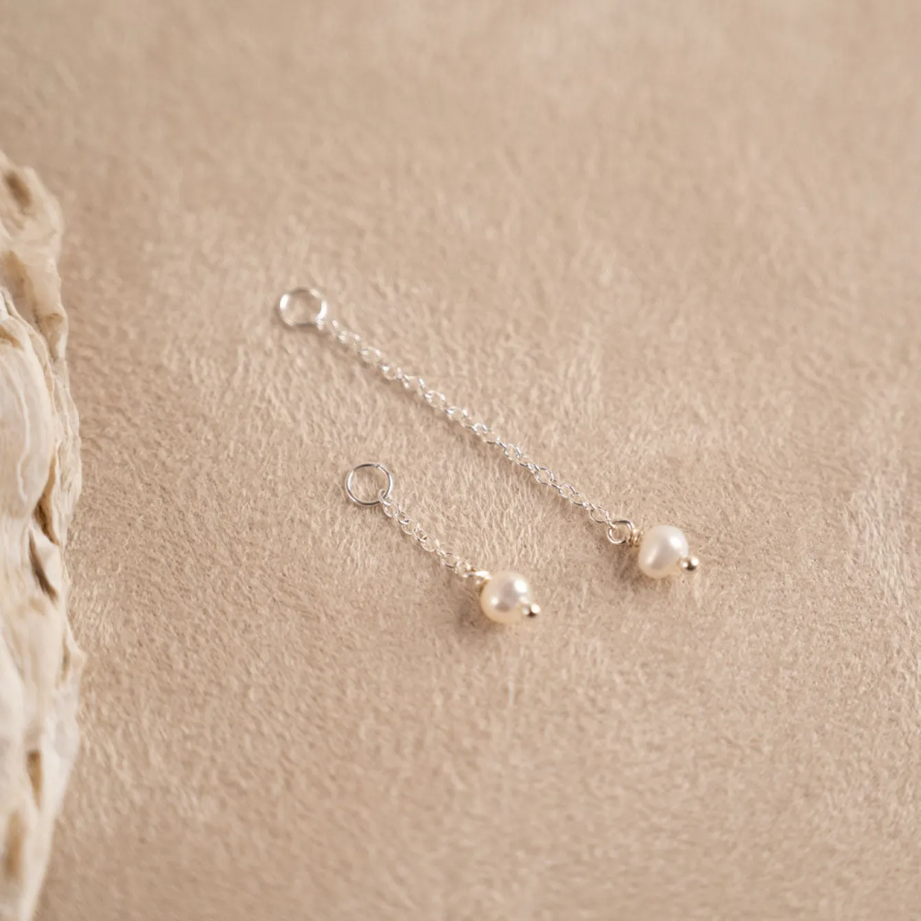 ELISA PEARL SILVER EARRING CHARM - Sisi Copenhagen