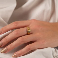 ELLA GOLDEN RING