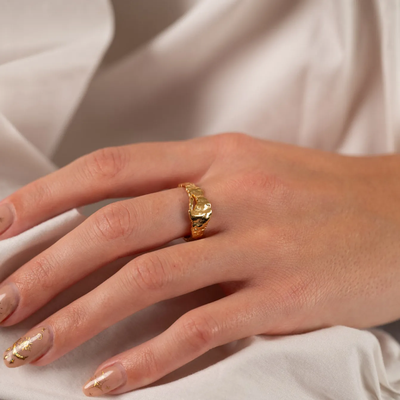 ELLA GOLDEN RING