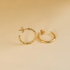 ELMA MEDIUM GOLDEN CREOL EARRING