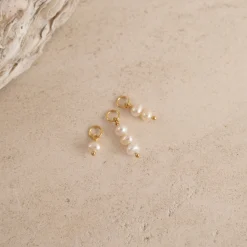 ELOISE PEARL GOLDEN EARRING CHARM - Sisi Copenhagen