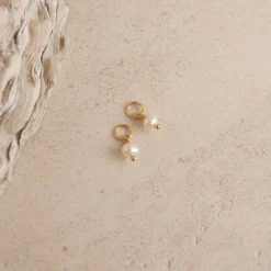 ELOISE PEARL GOLDEN EARRING CHARM - Sisi Copenhagen