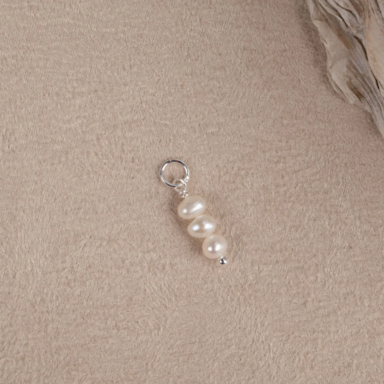 ELOISE PEARL SILVER EARRING CHARM