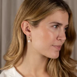 ELSIE WHITE PEARL SOLID GOLD EARRING