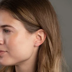 ELVIRA PEARL SOLID GOLD STUD EARRING - Sisi Copenhagen