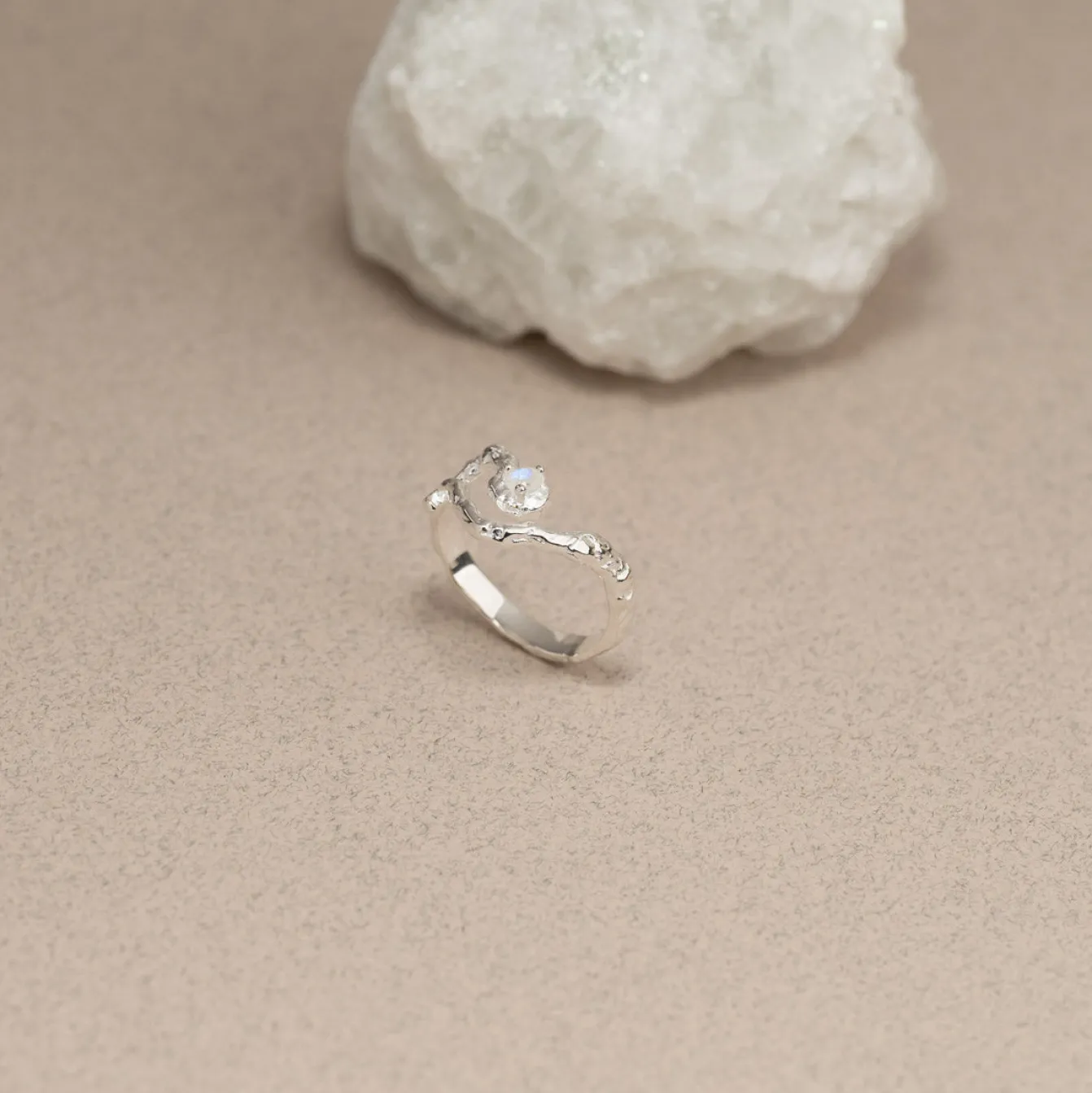 EMILIA MOONSTONE SILVER RING