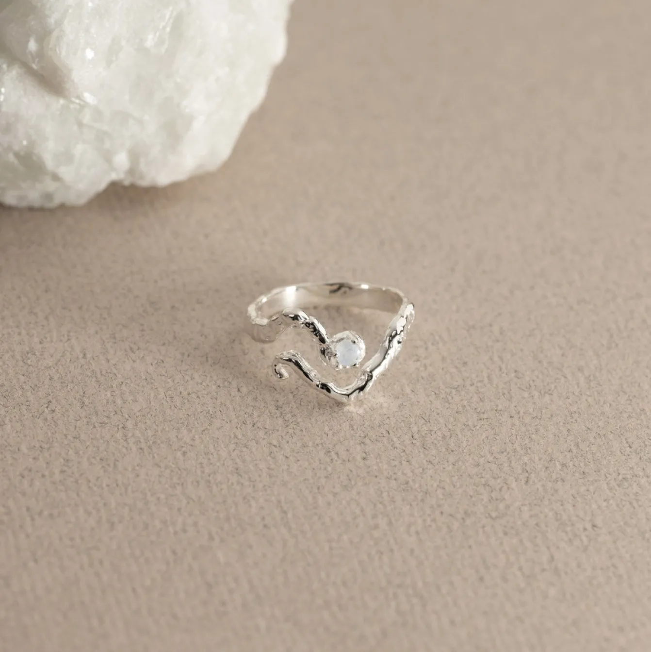 EMILIA MOONSTONE SILVER RING