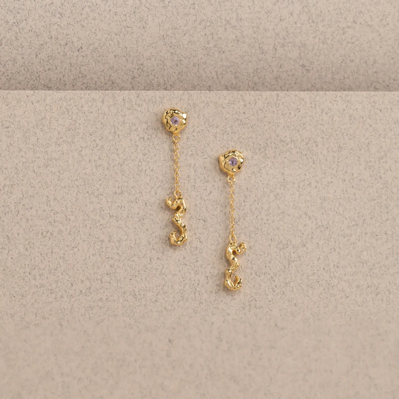 EMILIA PURPLE AMETHYST GOLDEN EARRING
