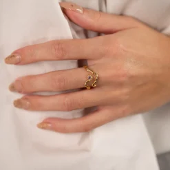 EMILIA PURPLE AMETHYST GOLDEN RING