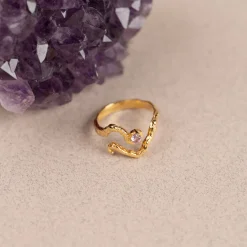 EMILIA PURPLE AMETHYST GOLDEN RING