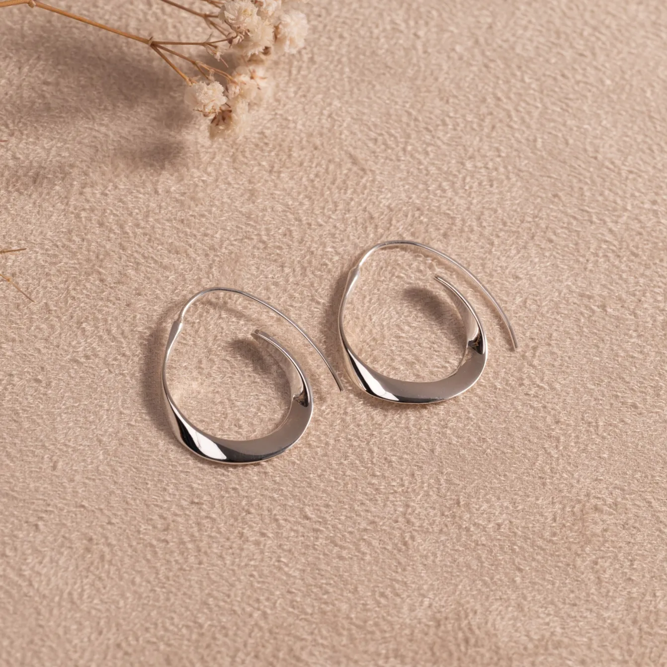 EMMY SILVER CREOL EARRING - Sisi Copenhagen
