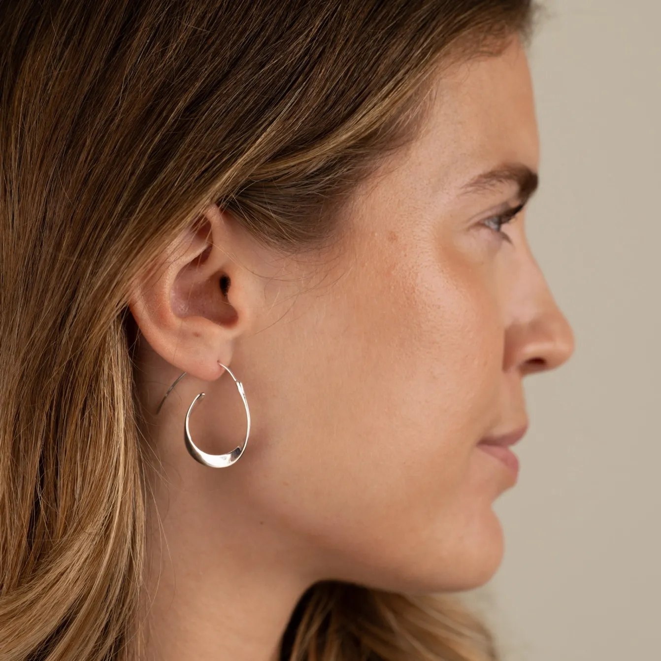 EMMY SILVER CREOL EARRING - Sisi Copenhagen