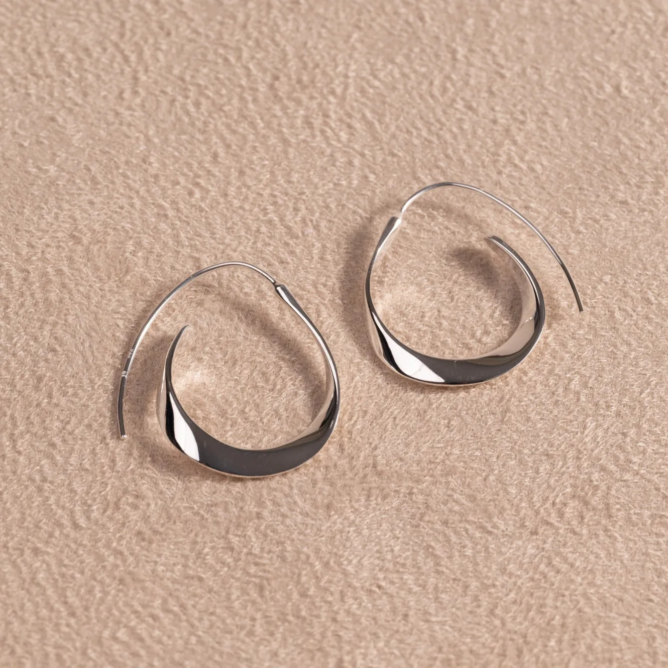 EMMY SILVER CREOL EARRING - Sisi Copenhagen