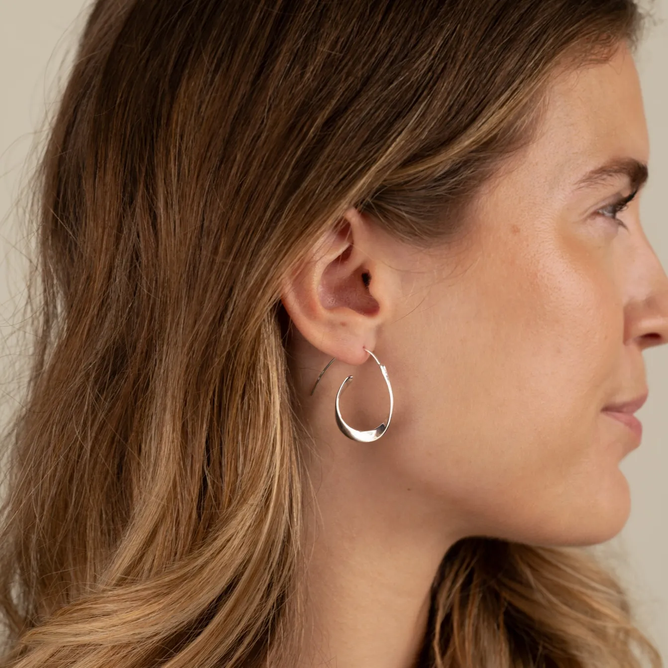 EMMY SILVER CREOL EARRING - Sisi Copenhagen