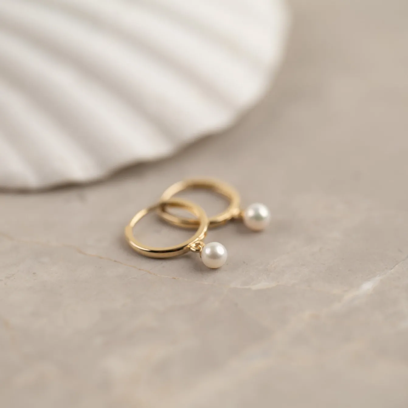 ENYA PEARL SOLID GOLD EARRING