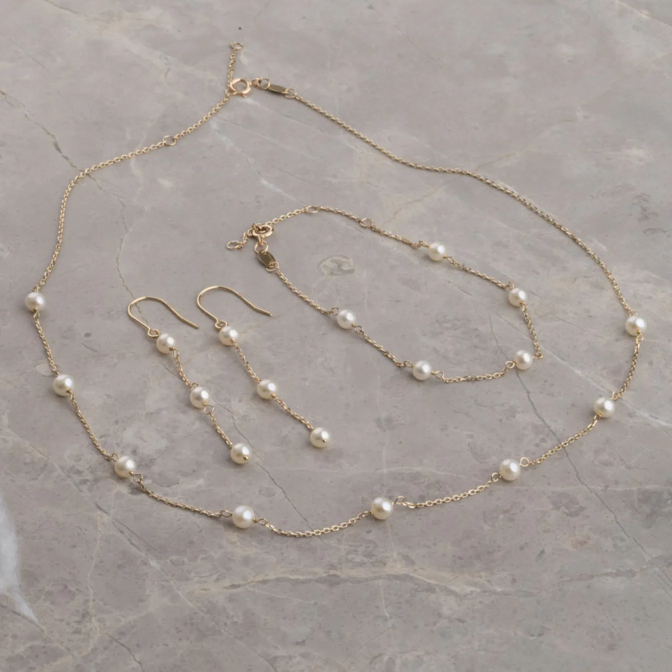 ERICA PEARL SOLID GOLD BRACELET - Sisi Copenhagen