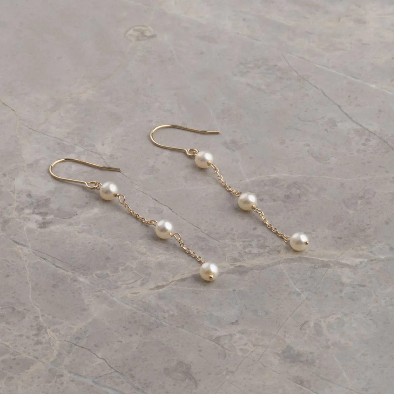 ERICA PEARL SOLID GOLD EARRING - Sisi Copenhagen