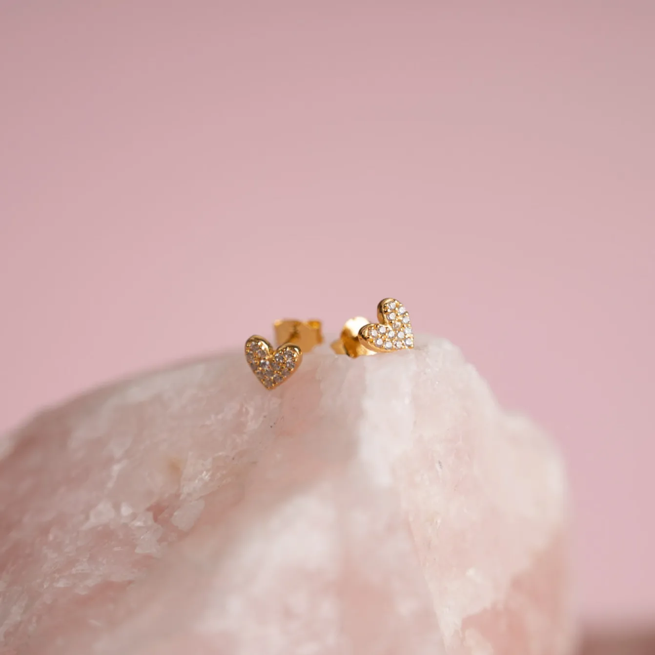 ESME CRYSTAL GOLDEN STUD EARRING - Sisi Copenhagen