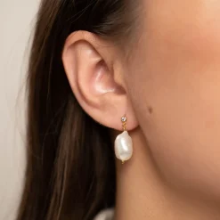 ESTELLE PEARL GOLDEN EARRING - Sisi Copenhagen