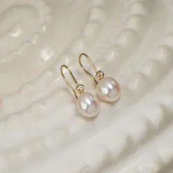 EVA PEARL SOLID GOLD HOOK EARRING