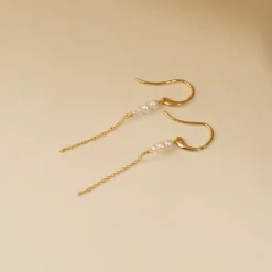 EVIE PEARL GOLDEN DROP EARRING