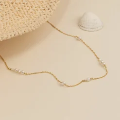 EVIE PEARL GOLDEN NECKLACE