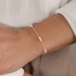 EVIE PEARL SILVER BRACELET