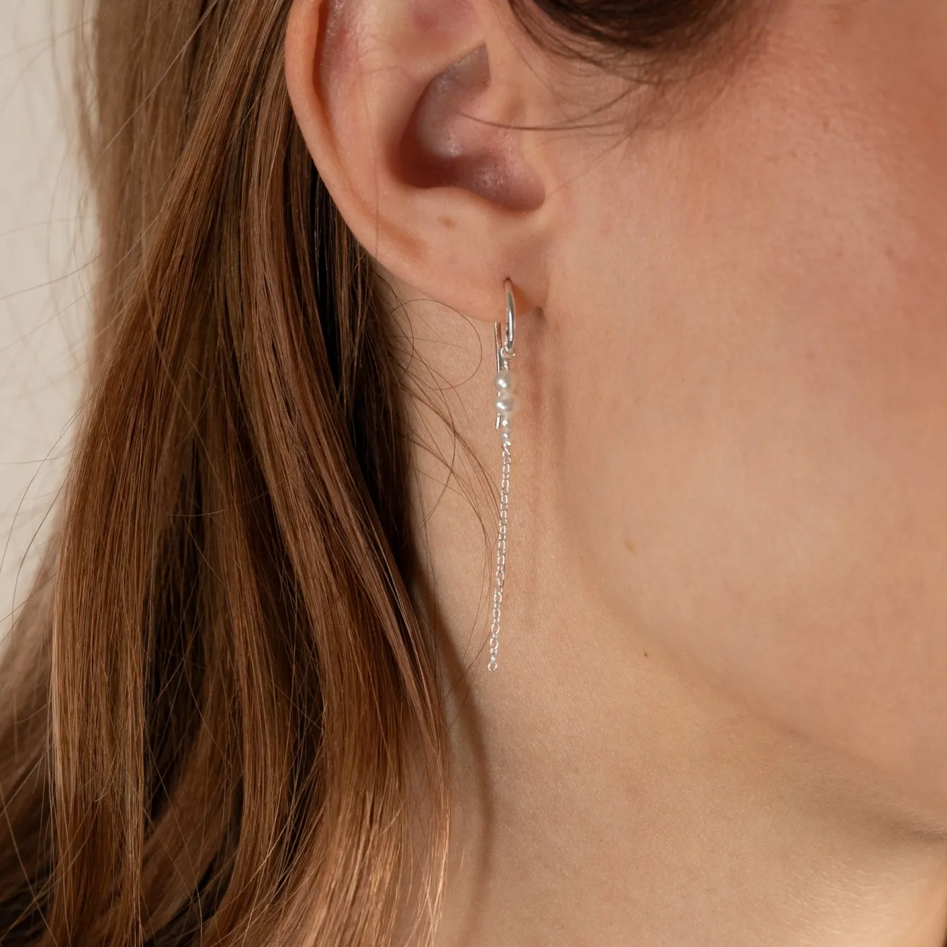 EVIE PEARL SILVER DROP EARRING