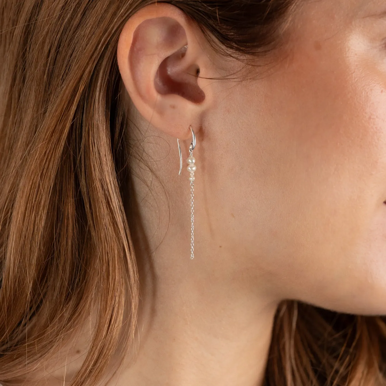EVIE PEARL SILVER DROP EARRING