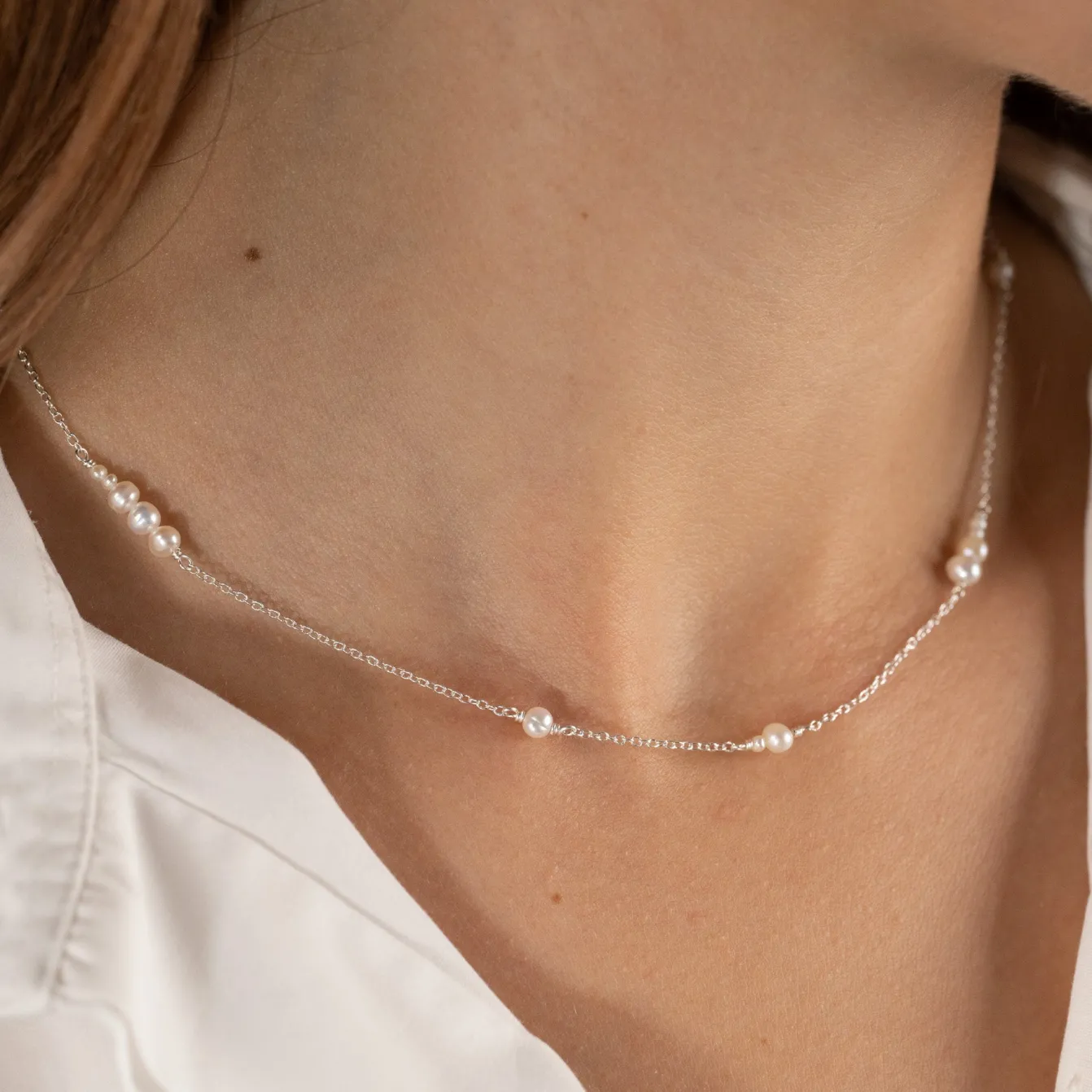 EVIE PEARL SILVER NECKLACE