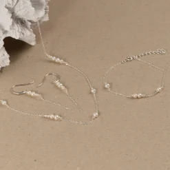 EVIE PEARL SILVER NECKLACE