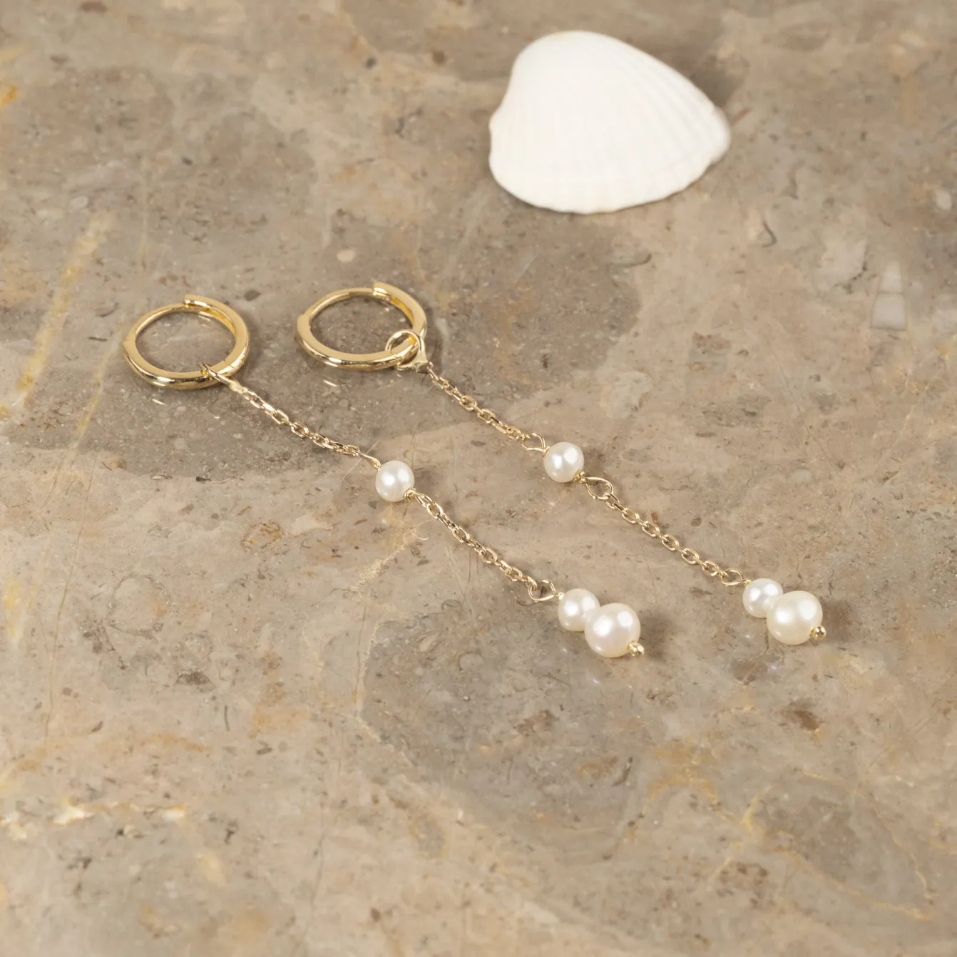 EVIE PEARL SOLID GOLD EARRING
