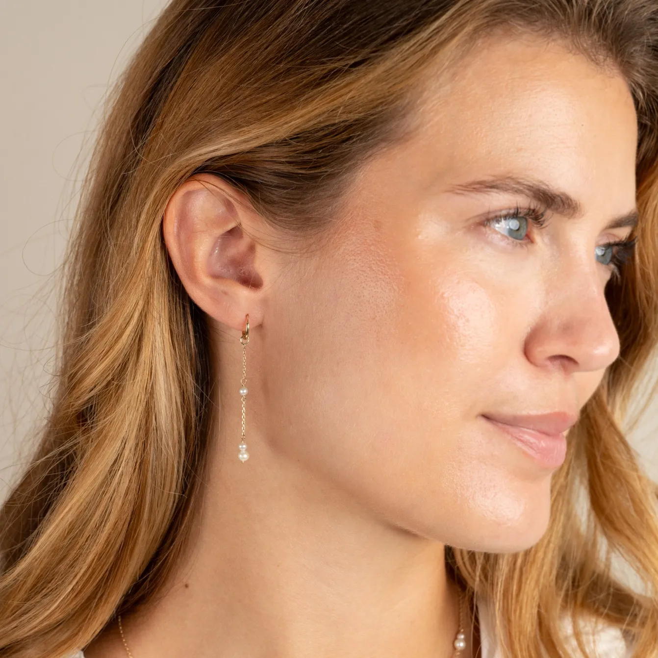 EVIE PEARL SOLID GOLD EARRING