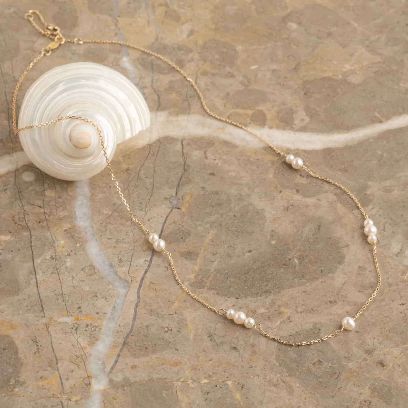 EVIE PEARL SOLID GOLD NECKLACE